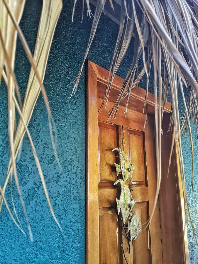 Seaside Inn Roatan เวสต์ เบย์ ภายนอก รูปภาพ