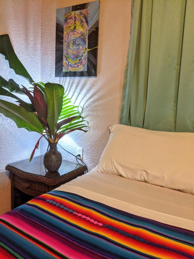 Seaside Inn Roatan เวสต์ เบย์ ภายนอก รูปภาพ