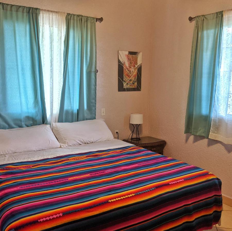 Seaside Inn Roatan เวสต์ เบย์ ภายนอก รูปภาพ