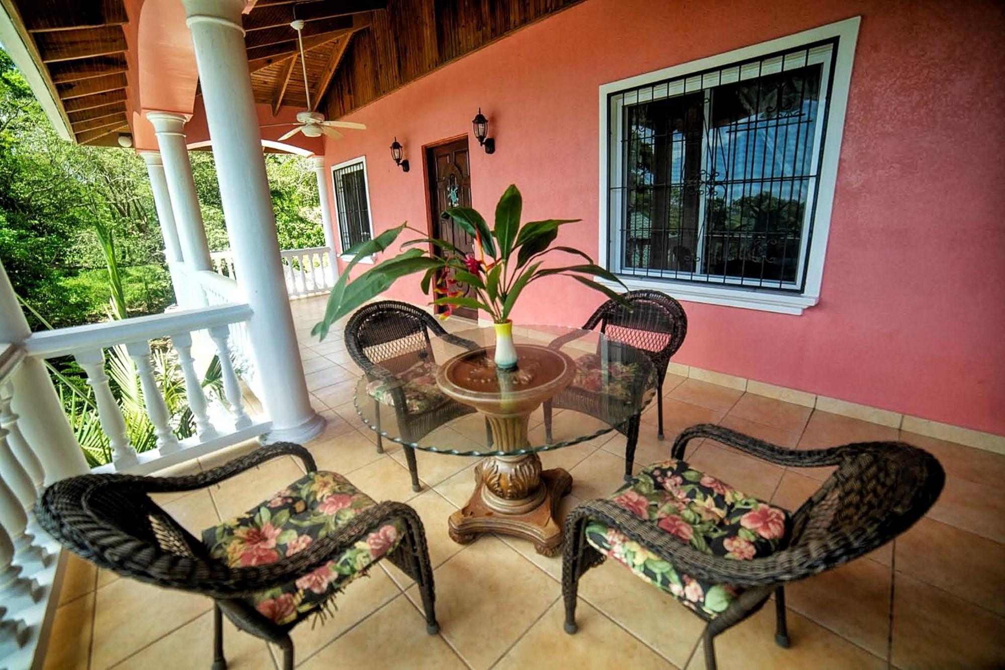 Seaside Inn Roatan เวสต์ เบย์ ภายนอก รูปภาพ